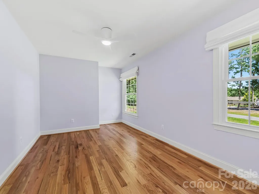 26 Glen Cove Road Arden NC 28704