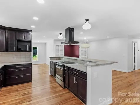 26 Glen Cove Road Arden NC 28704