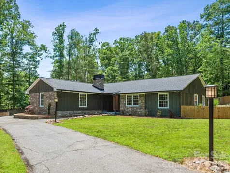 26 Glen Cove Road Arden NC 28704
