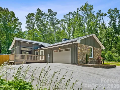 26 Glen Cove Road Arden NC 28704