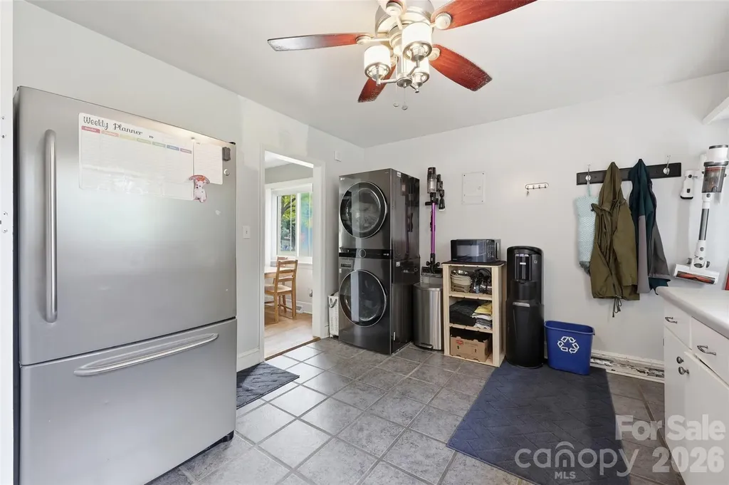 2736 Palm Avenue Charlotte NC 28205