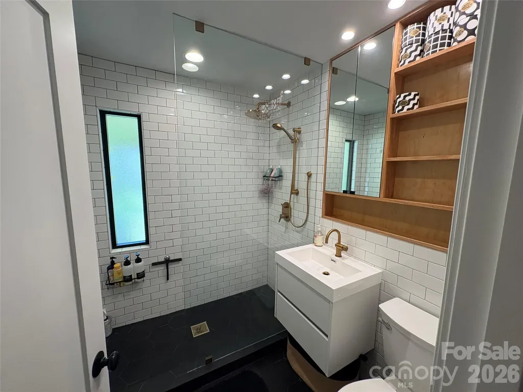 2736 Palm Avenue Charlotte NC 28205