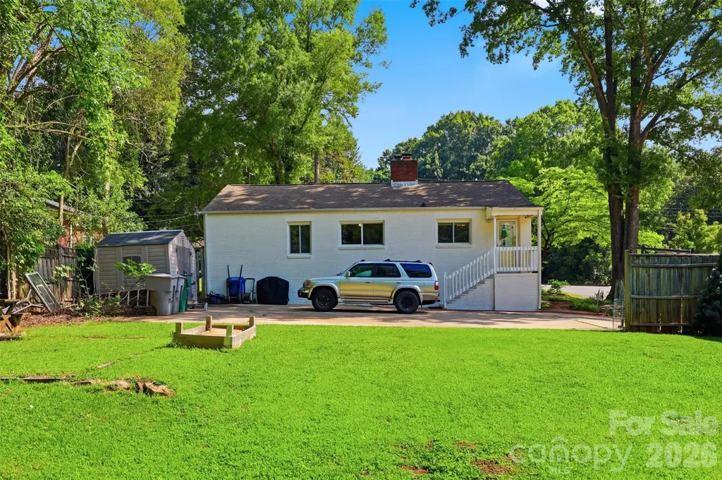 2736 Palm Avenue Charlotte NC 28205