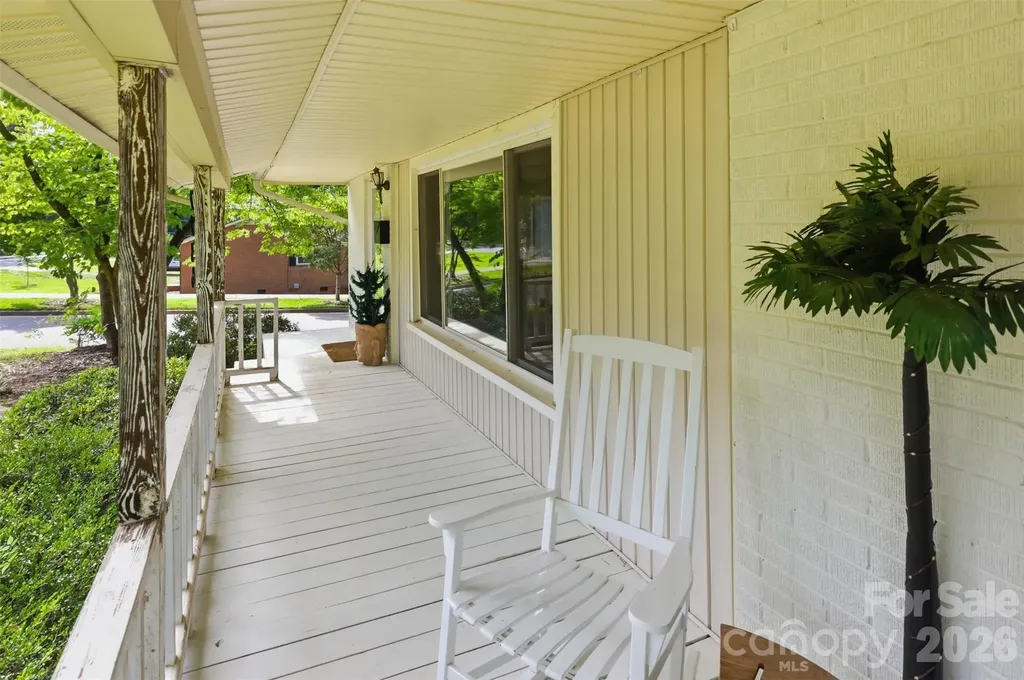 2736 Palm Avenue Charlotte NC 28205