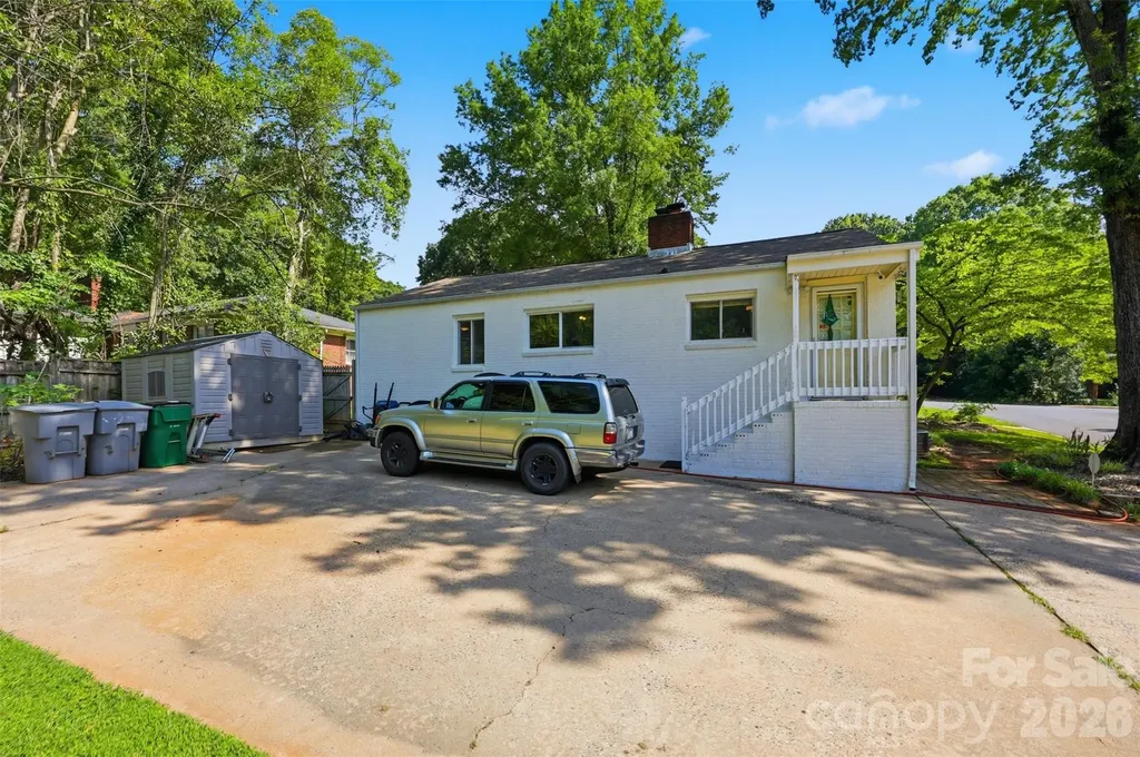2736 Palm Avenue Charlotte NC 28205