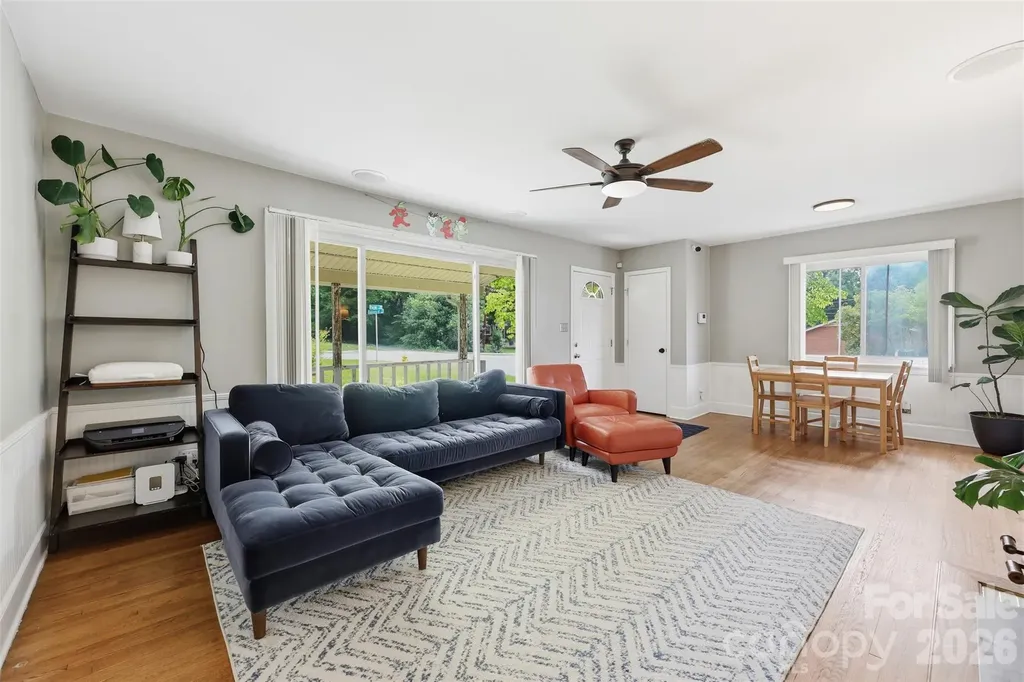 2736 Palm Avenue Charlotte NC 28205