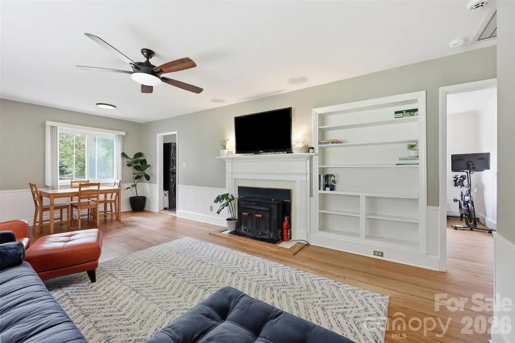 2736 Palm Avenue Charlotte NC 28205
