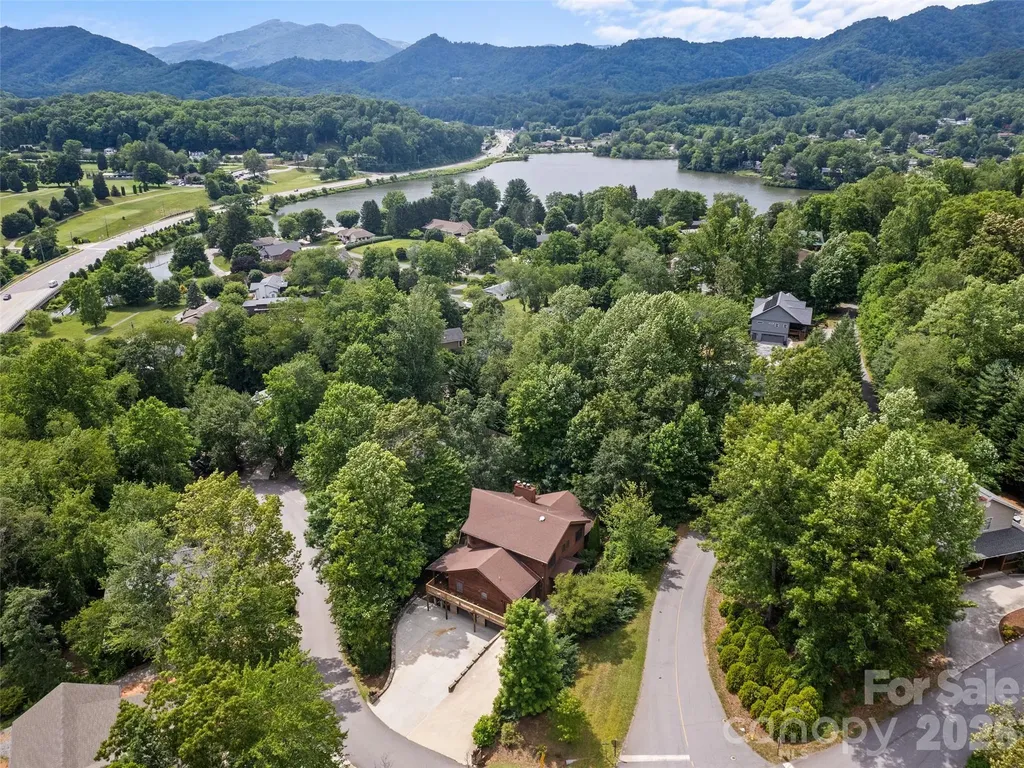 20 Sarah Court Lake Junaluska NC 28745