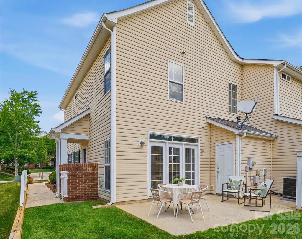 1514 Sylvia Court Charlotte NC 28205