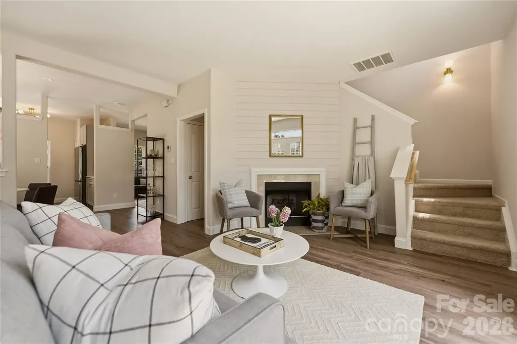 1514 Sylvia Court Charlotte NC 28205