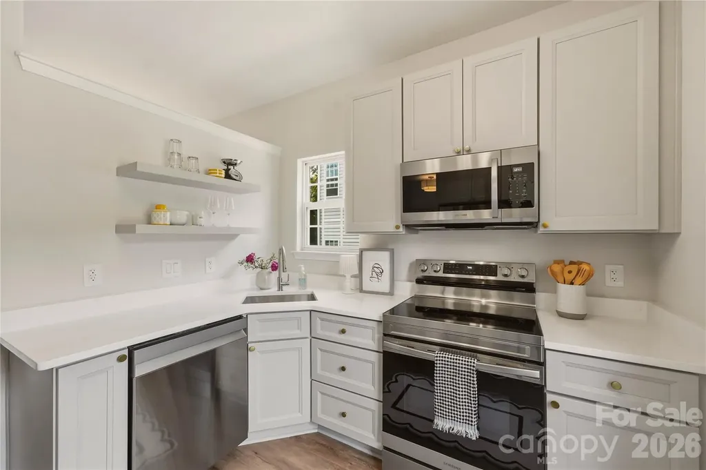 1514 Sylvia Court Charlotte NC 28205