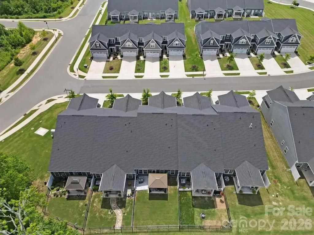 888 Prince Garret Way Denver NC 28037