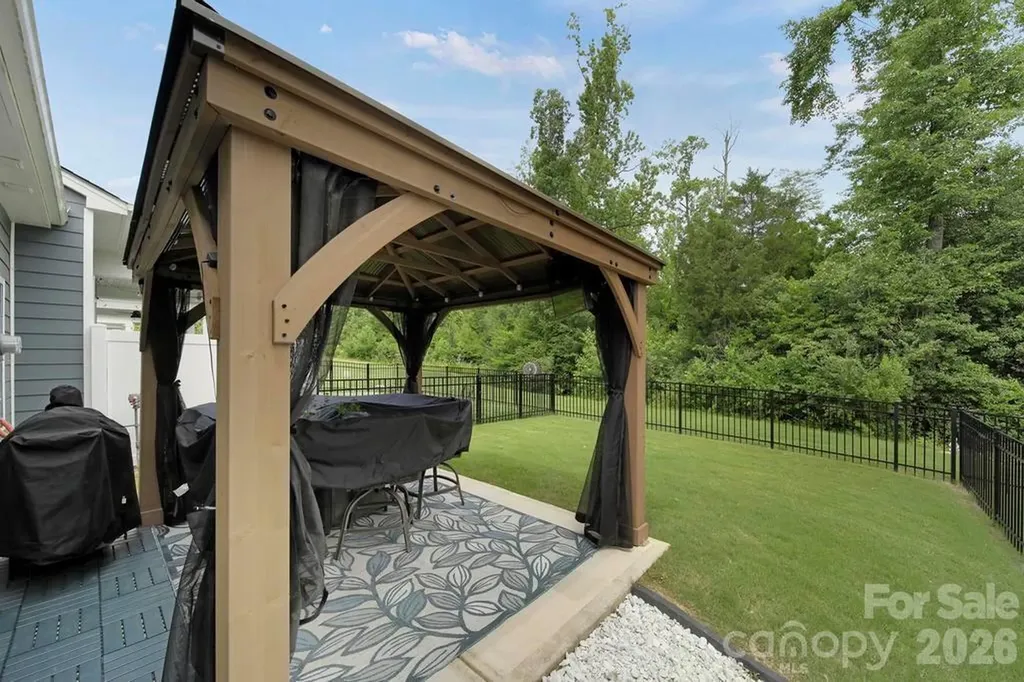 888 Prince Garret Way Denver NC 28037
