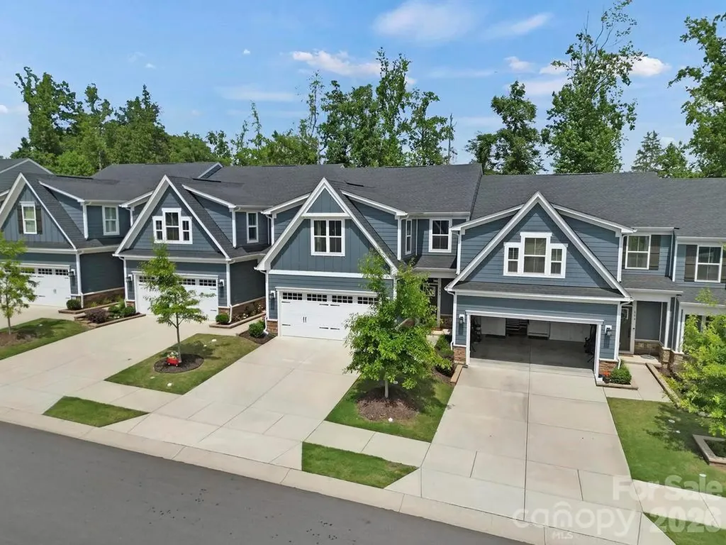 888 Prince Garret Way Denver NC 28037