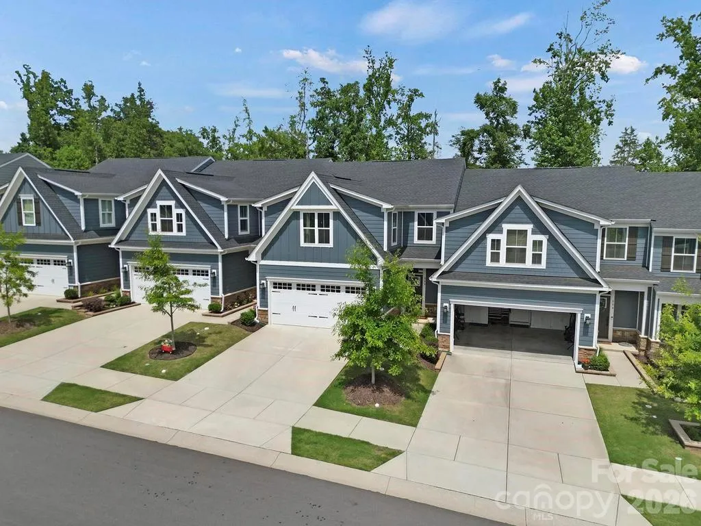 888 Prince Garret Way Denver NC 28037