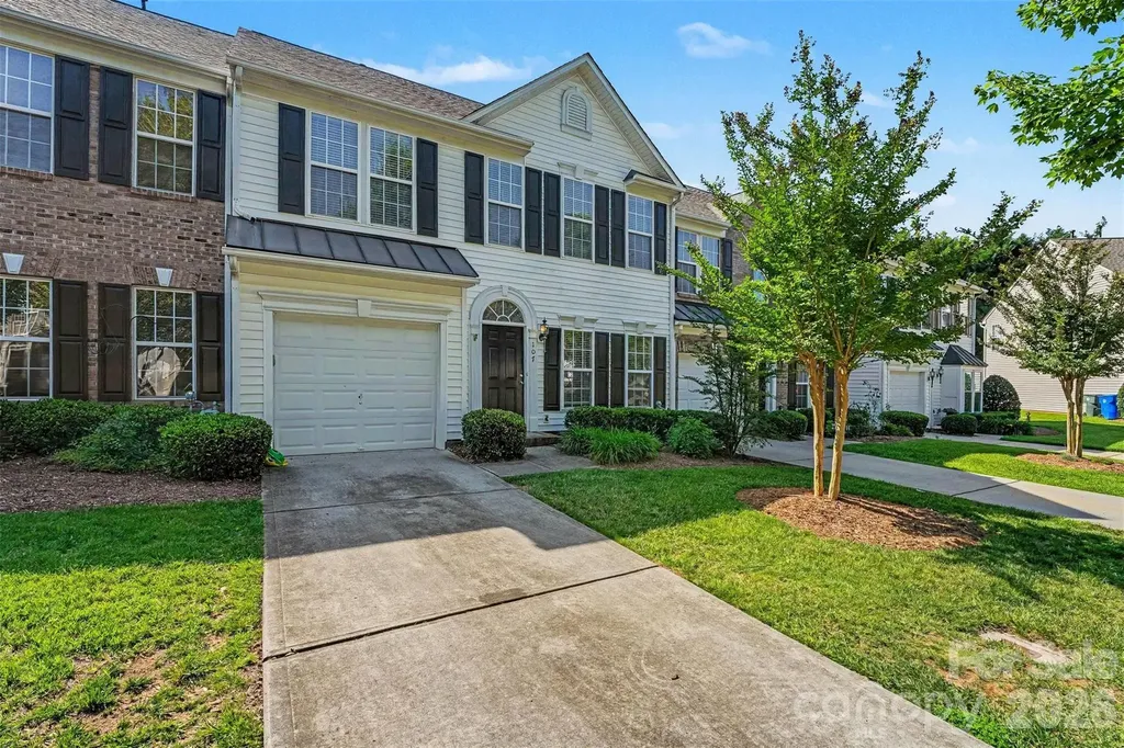 107 S Arcadian Way Mooresville NC 28117