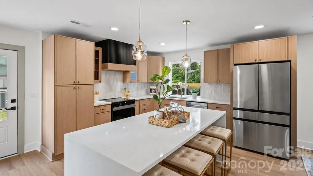 409 Scaleybark Road Charlotte NC 28209