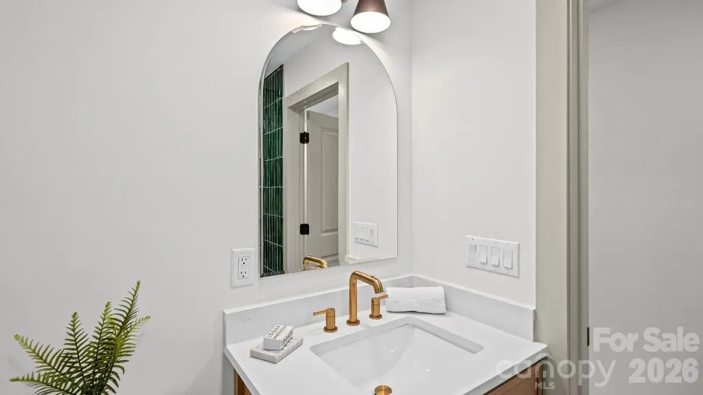 409 Scaleybark Road Charlotte NC 28209