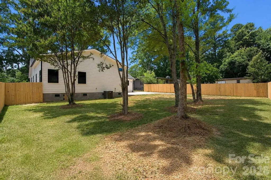 409 Scaleybark Road Charlotte NC 28209
