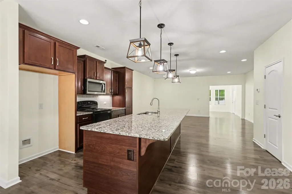 3024 Pinehills Way Mount Holly NC 28120