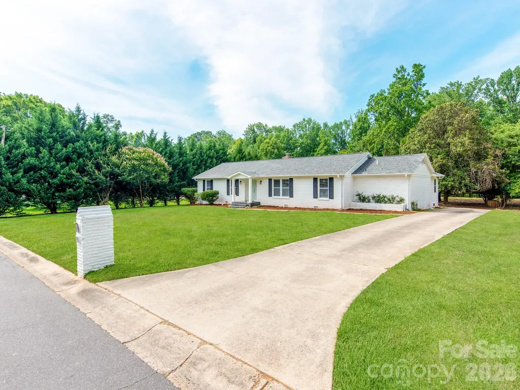 629 Belmorrow Drive Charlotte NC 28214