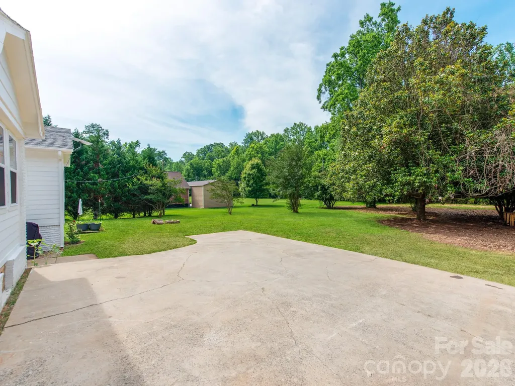 629 Belmorrow Drive Charlotte NC 28214