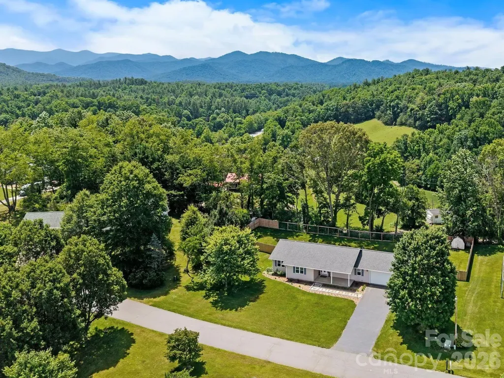 395 Spring Drive Mars Hill NC 28754