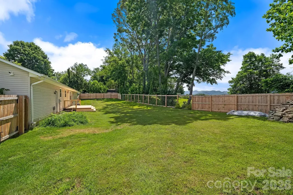 395 Spring Drive Mars Hill NC 28754