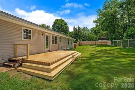 395 Spring Drive Mars Hill NC 28754