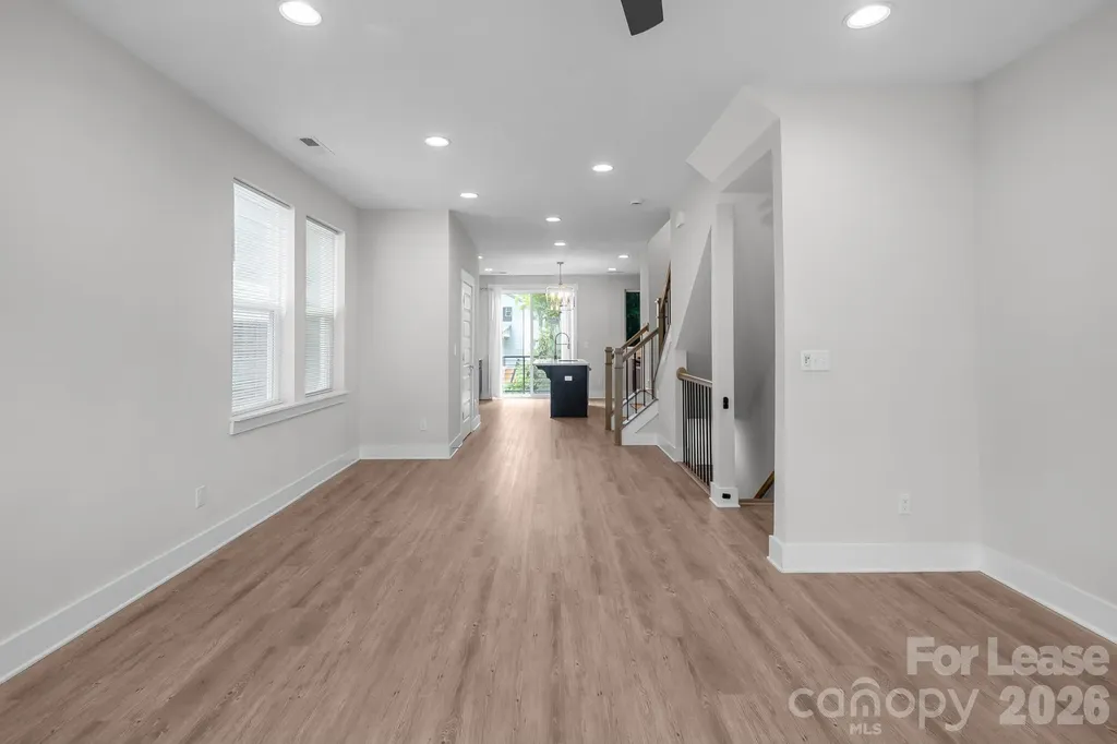 570 W End Drive Charlotte NC 28208
