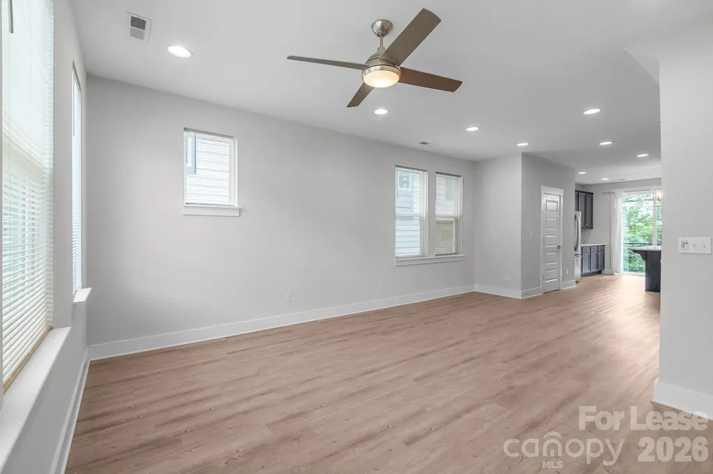 570 W End Drive Charlotte NC 28208