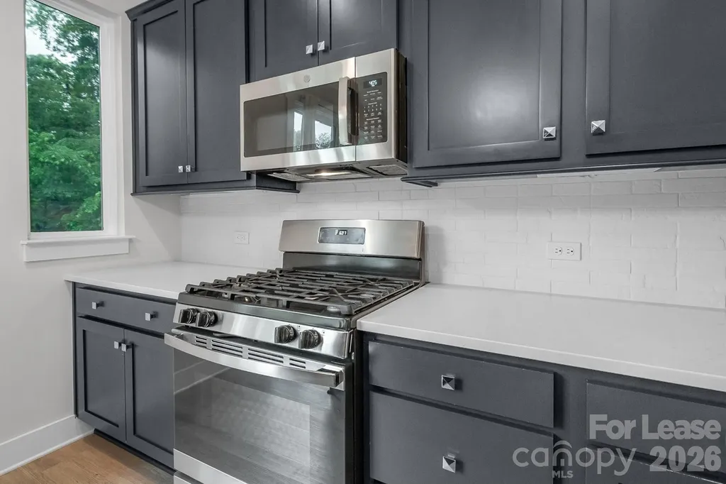 570 W End Drive Charlotte NC 28208