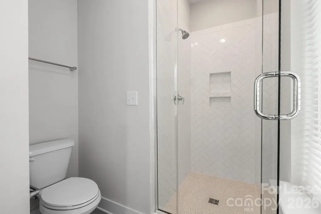 570 W End Drive Charlotte NC 28208