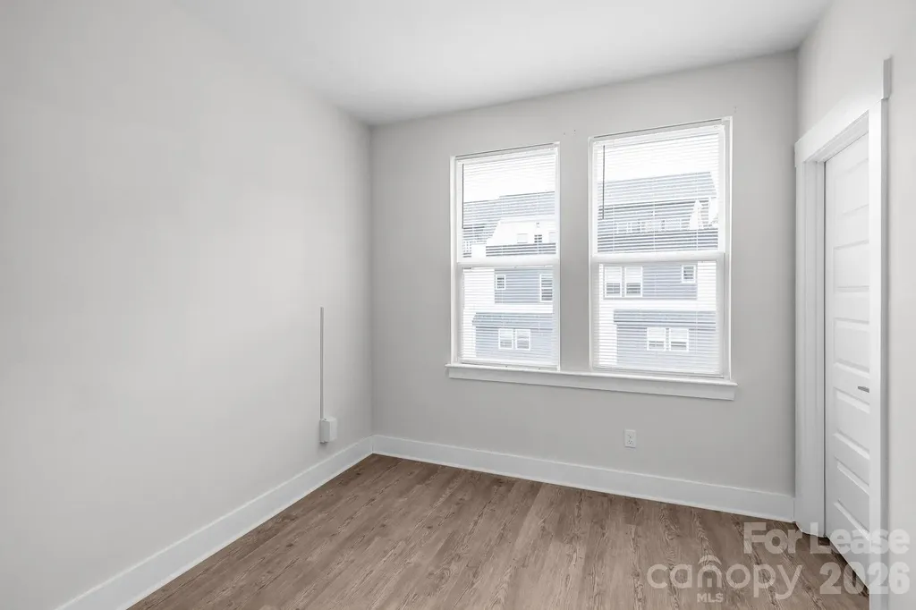 570 W End Drive Charlotte NC 28208