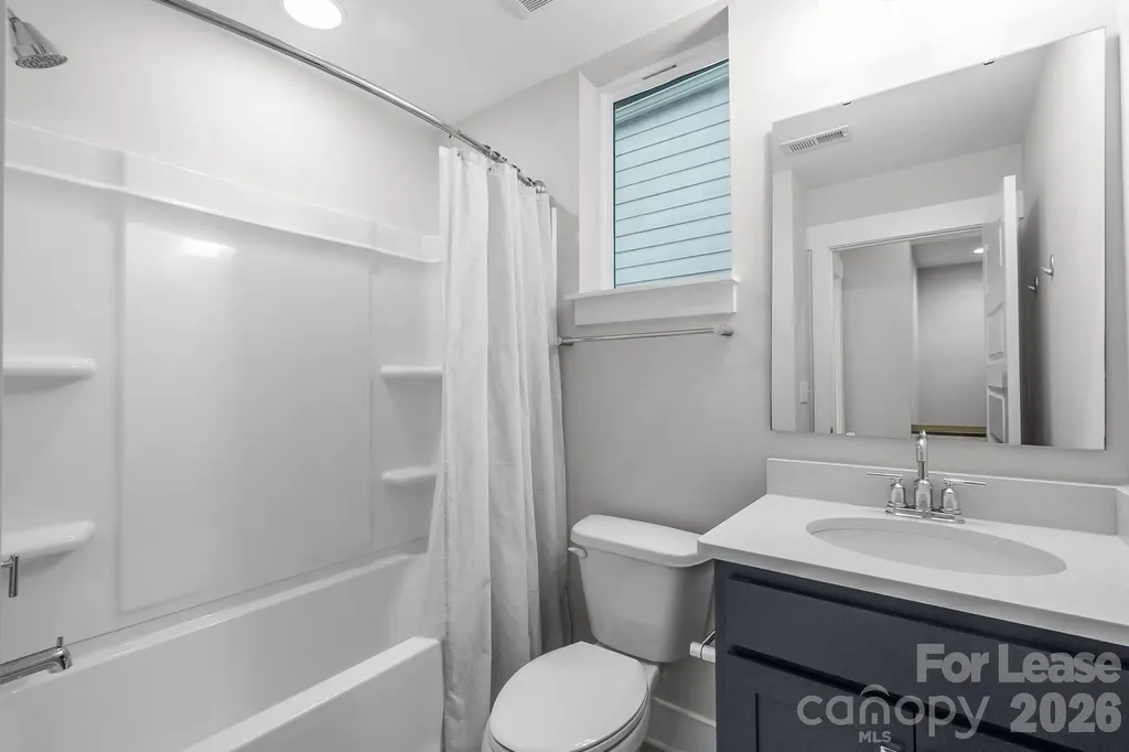 570 W End Drive Charlotte NC 28208