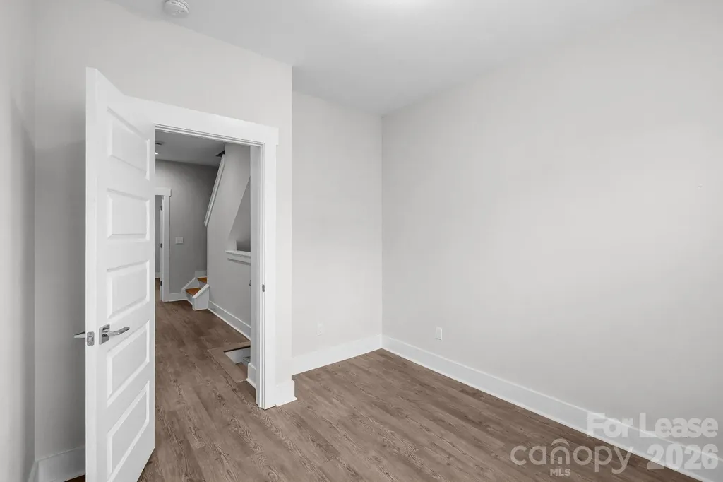 570 W End Drive Charlotte NC 28208