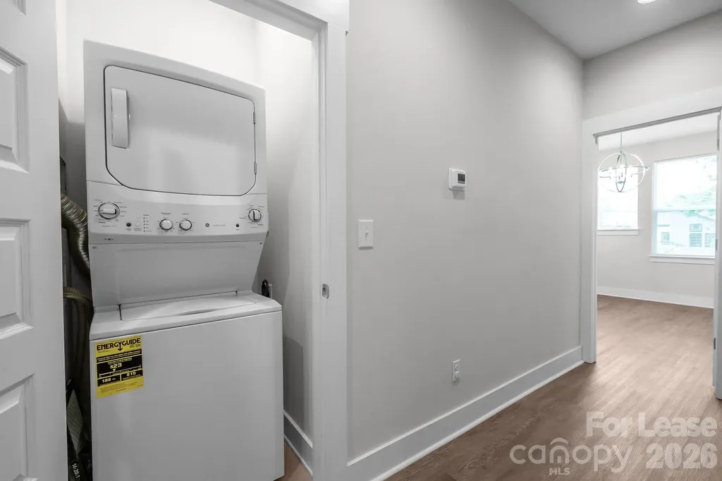 570 W End Drive Charlotte NC 28208