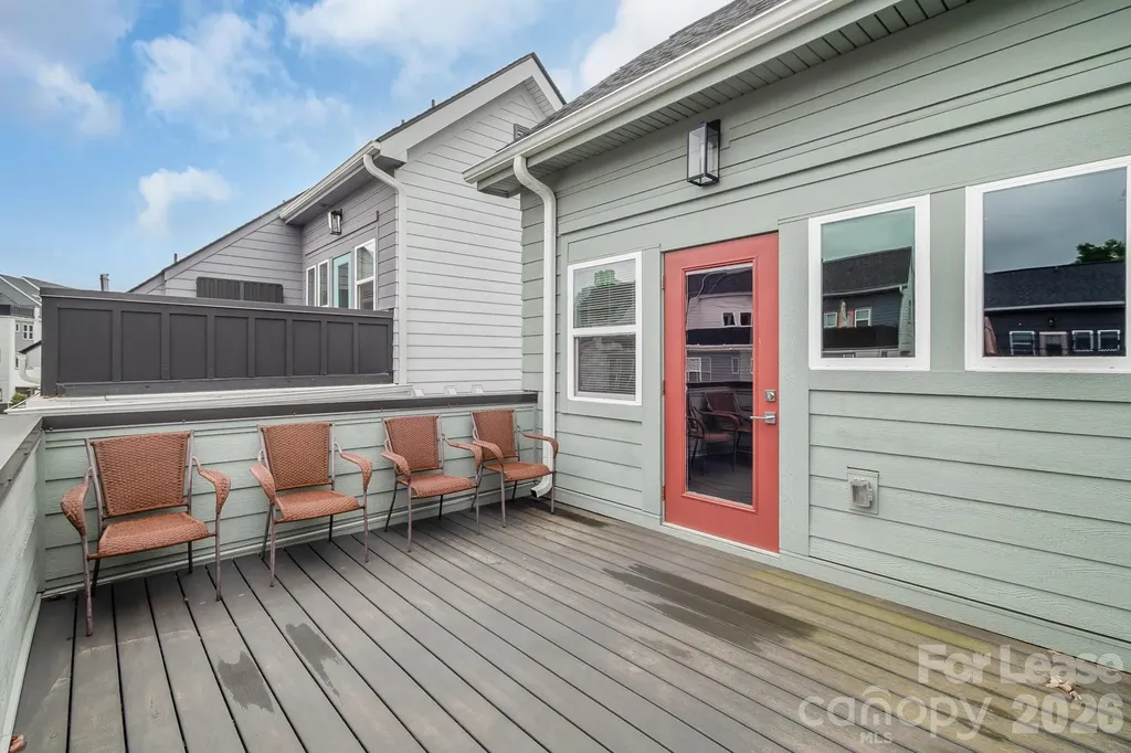 570 W End Drive Charlotte NC 28208