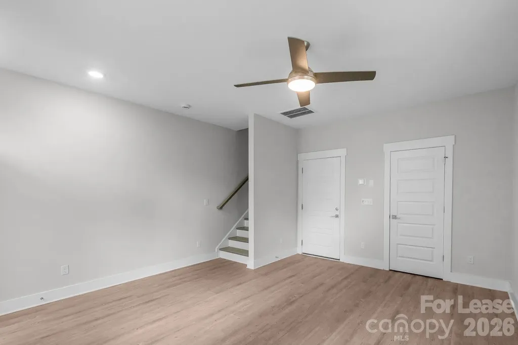 570 W End Drive Charlotte NC 28208