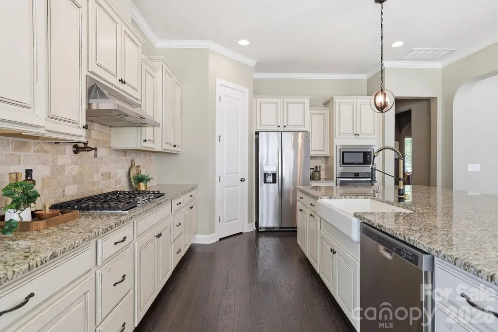 2411 Madeira Circle Waxhaw NC 28173