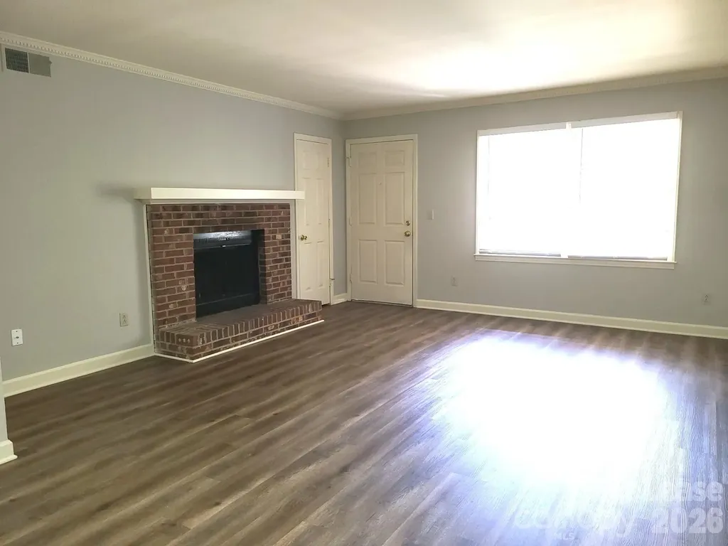 2141 Selwyn Avenue Charlotte NC 28207
