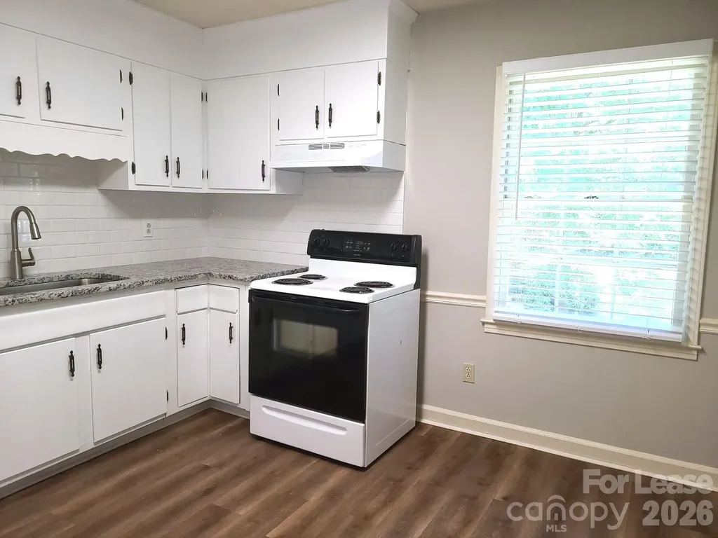 2141 Selwyn Avenue Charlotte NC 28207