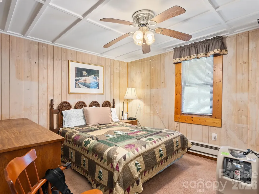 2426 Wesley Creek Road Clyde NC 28721