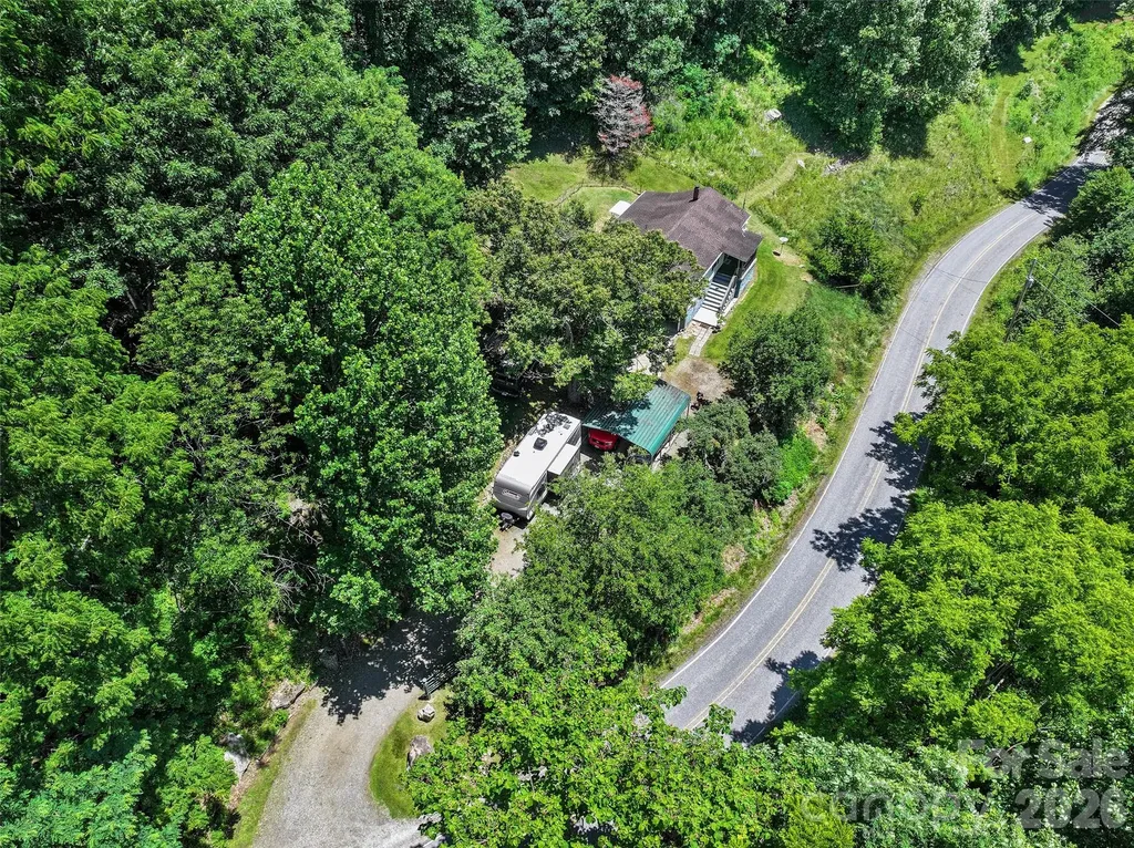 2426 Wesley Creek Road Clyde NC 28721