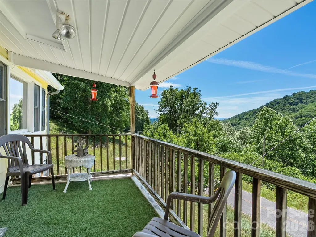 2426 Wesley Creek Road Clyde NC 28721