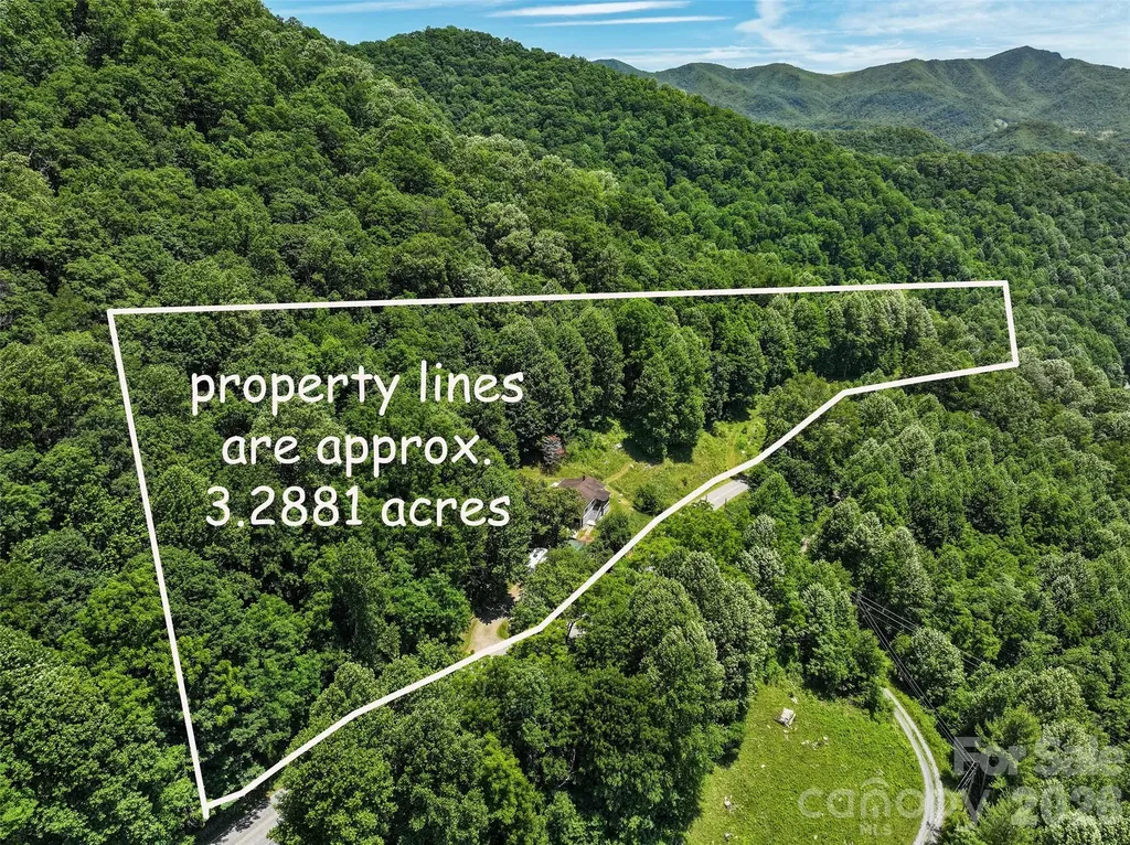 2426 Wesley Creek Road Clyde NC 28721