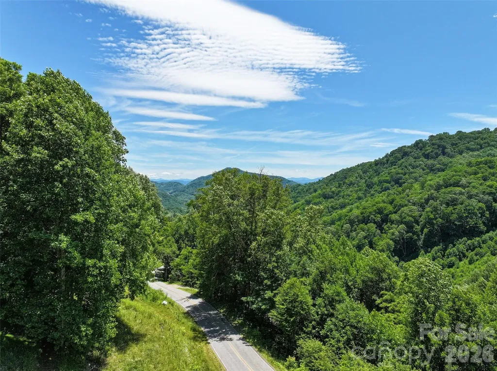 2426 Wesley Creek Road Clyde NC 28721