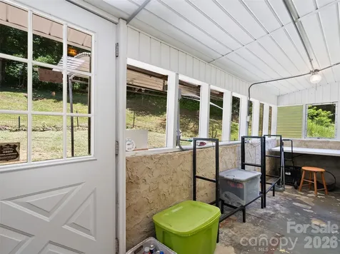 2426 Wesley Creek Road Clyde NC 28721