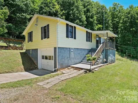 2426 Wesley Creek Road Clyde NC 28721