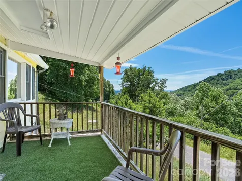 2426 Wesley Creek Road Clyde NC 28721
